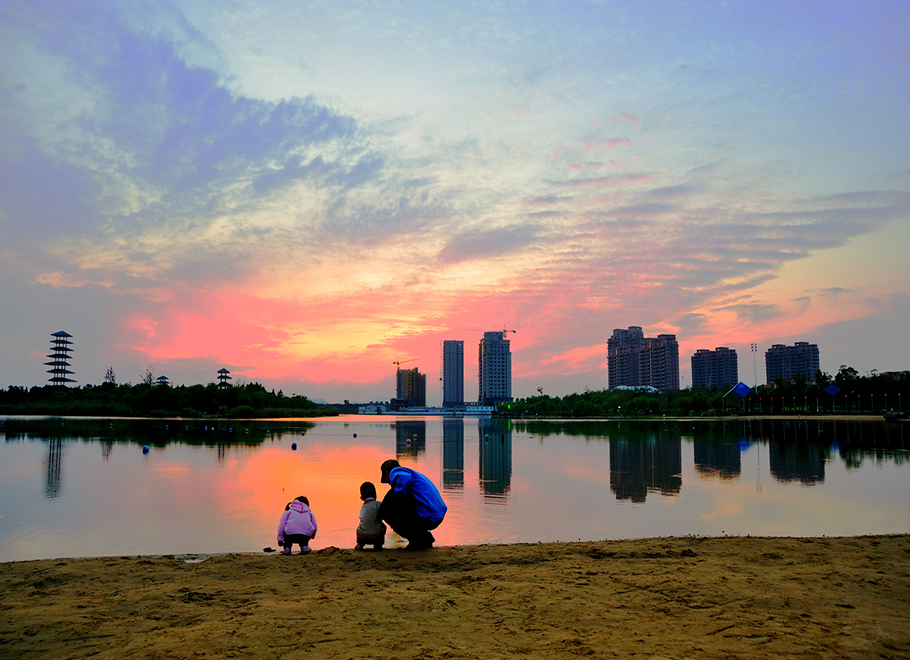 清水诱人（张惠芬 摄）.jpg